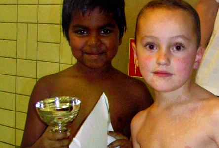 Volop strijd bij ZRH-jeugd in zwembad 'De Broene 'eugte' © Alice Mijnheer